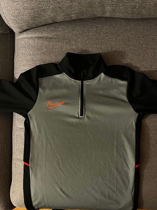 Sudadera Nike Dry-Fit Gris y Negra