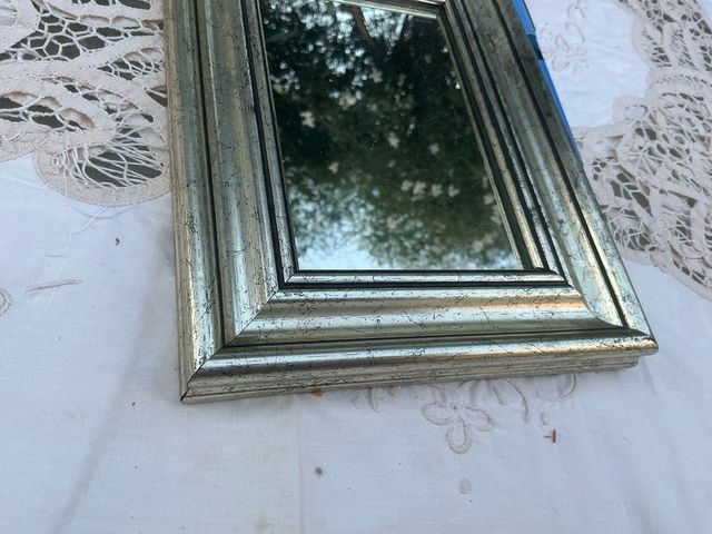 Specchio argentato elegante con cornice in argento, 21cm x 17cm