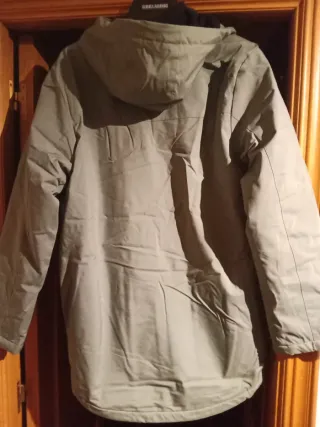 Parka/Abrigo Quiksilver con capucha Nueva talla M