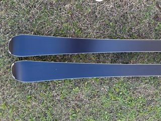 Esquís HEAD Real Joy Mujer 1.53 +fijaciones NUEVOS