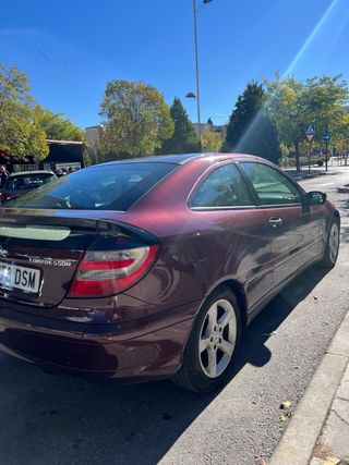 Mercedes C200 Kompressor automático súper cuidado