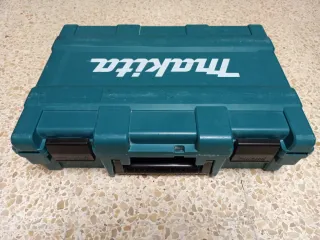 Martillo Makita HM0870C.