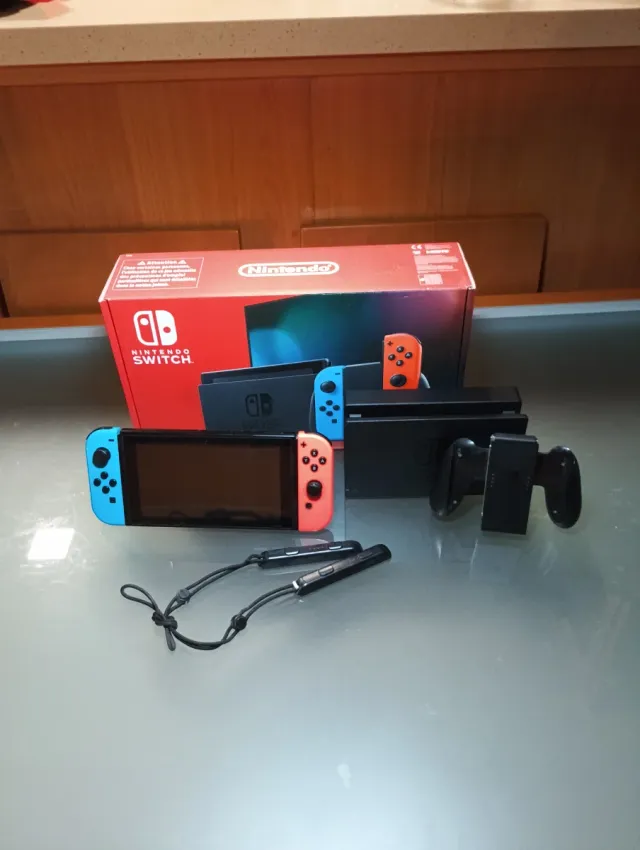 Nintendo Switch Azul y Rojo