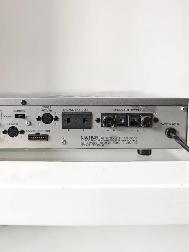 Amplificador Estéreo Vintage Loewe SA 3450