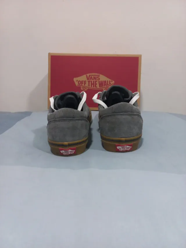 Zapatos Vans Marrones y Grises