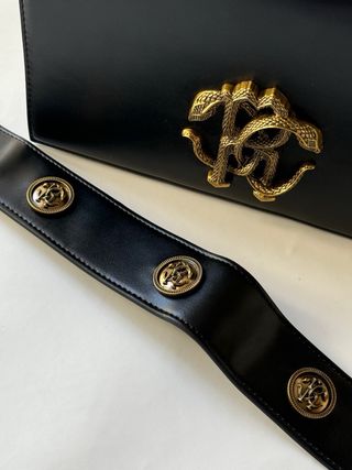 Bolso Roberto Cavalli Serpiente Negro Dorado