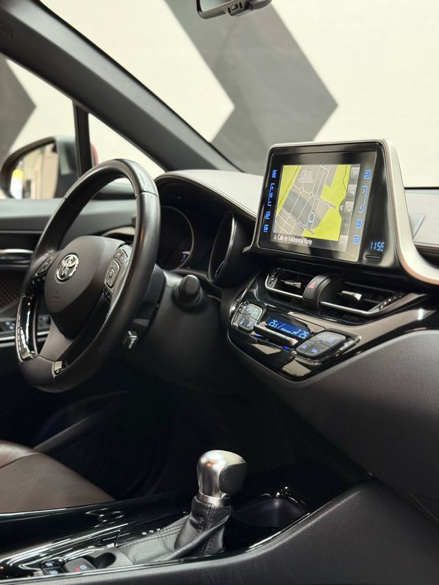 Toyota C-HR 2017 Hybrid