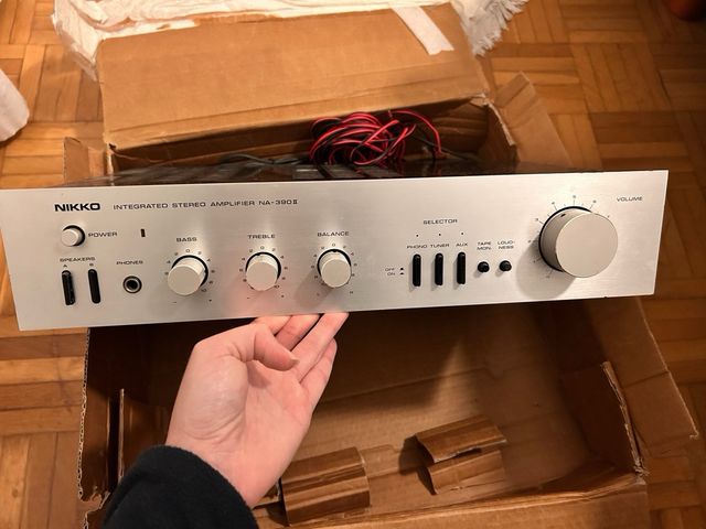 Amplificador Estéreo Integrado Nikko NA-390II