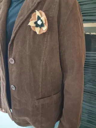 Chaqueta de pana marrón