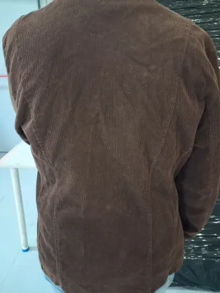 Chaqueta de pana marrón