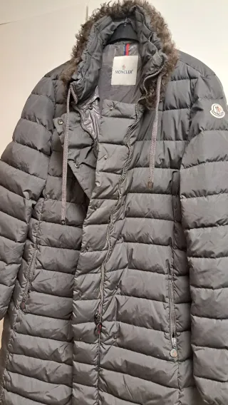Chaqueta larga Moncler gris