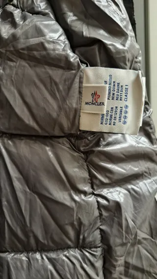 Chaqueta larga Moncler gris