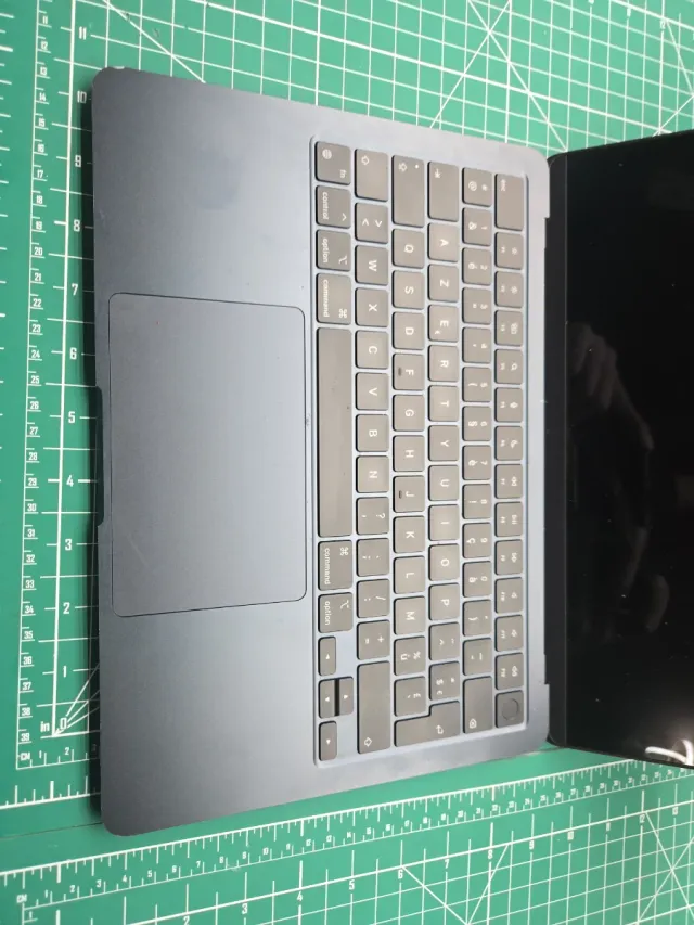 Macbook M2 - Per pezzi di ricambio