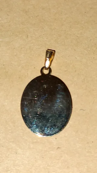 Medalla Virgen Niña Oro 18K 750 MLS