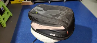 Bolsa depósito Givi EA131 26L