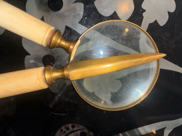 Conjunto antiguo: Lupa y abrecartas