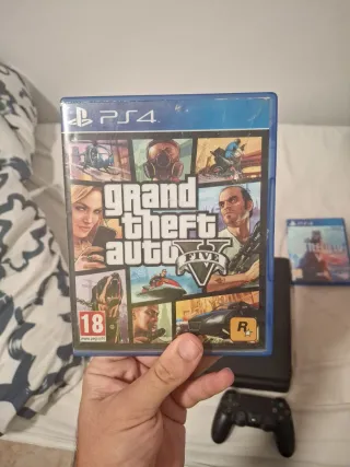 PS4 Slim 500GB + Controller + 3 Giochi