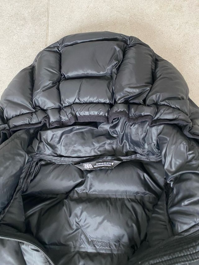 Chaleco largo acolchado Zara capucha Talla XS