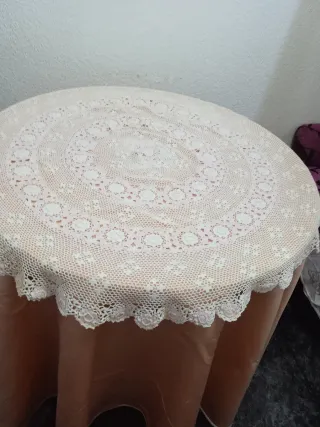 Mesa redonda extensible madera y cristal