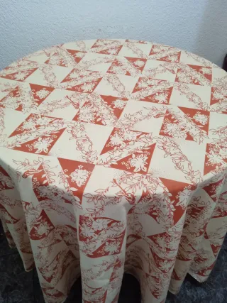 Mesa redonda extensible madera y cristal