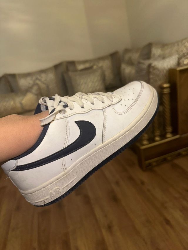 Zapatillas Nike Air Force 1 Blancas y Azules