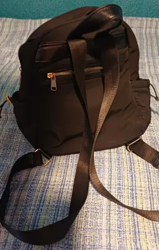 Bolso Mochila Mujer Paco Martinez Negro. Usado.