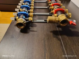 Colector suelo radiante 7 bocas 16mm