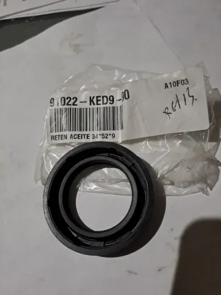 Kymco Venox 250cc Retén Aceite