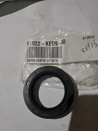 Kymco Venox 250cc Retén Aceite