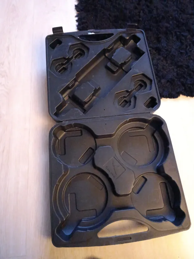 Maletín de pesas Decathlon vacío