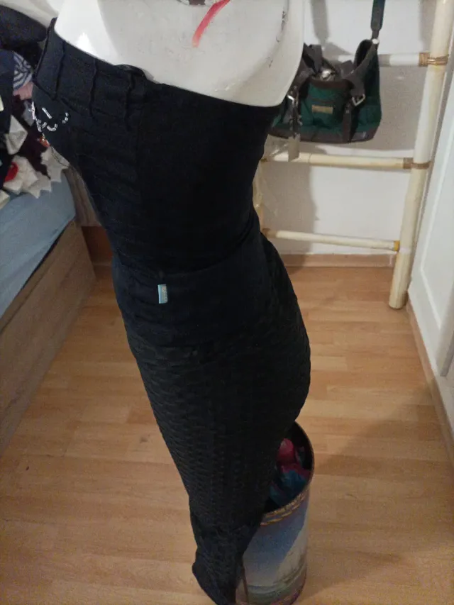 Malla elástica L/XL y Top elástico  . Cazadora