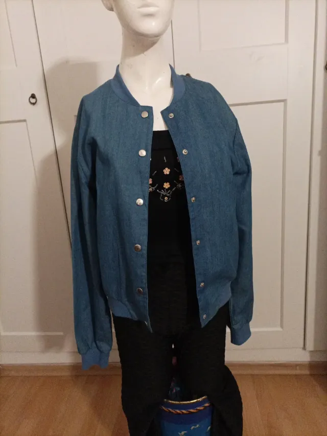 Malla elástica L/XL y Top elástico  . Cazadora