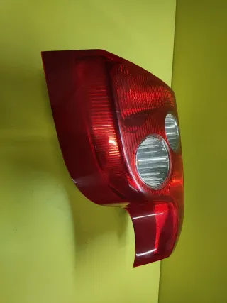 PILOTO TRASERO DERECHO VOLVO XC90 XC-90