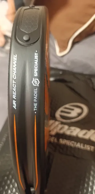 Pala Pádel Bullpadel Hack 03 2024