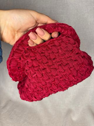 Borsa uncinetto clutch rosso ciliegia