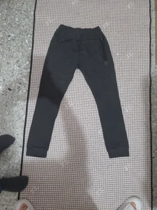 Pantalón Nike Beige y Negro