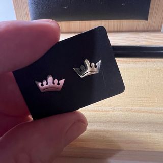 Pendientes corona plata