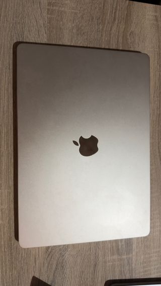 MacBook 15 M2 8GB RAM 256GB - Perfecto Estado