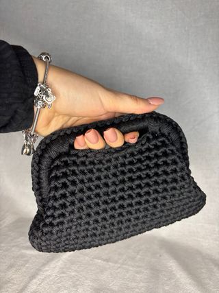 Borsa clutch uncinetto nera