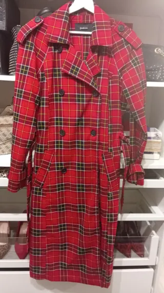 Gabardina cuadros oversize Stradivarius Talla S