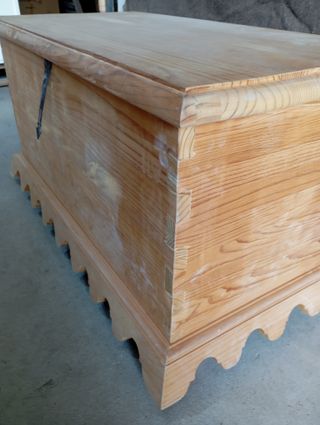 Arca Enlazada de pino macizo