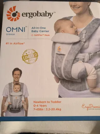 Mochila Ergobaby Omni Breeze + Funda Impermeable