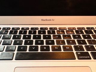 Mac book air 2017 , muy buen estado