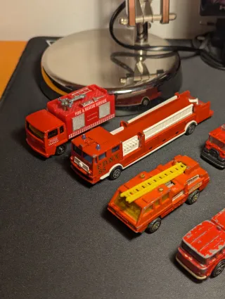 Modellini Auto d'epoca Vigili del Fuoco obsoleti