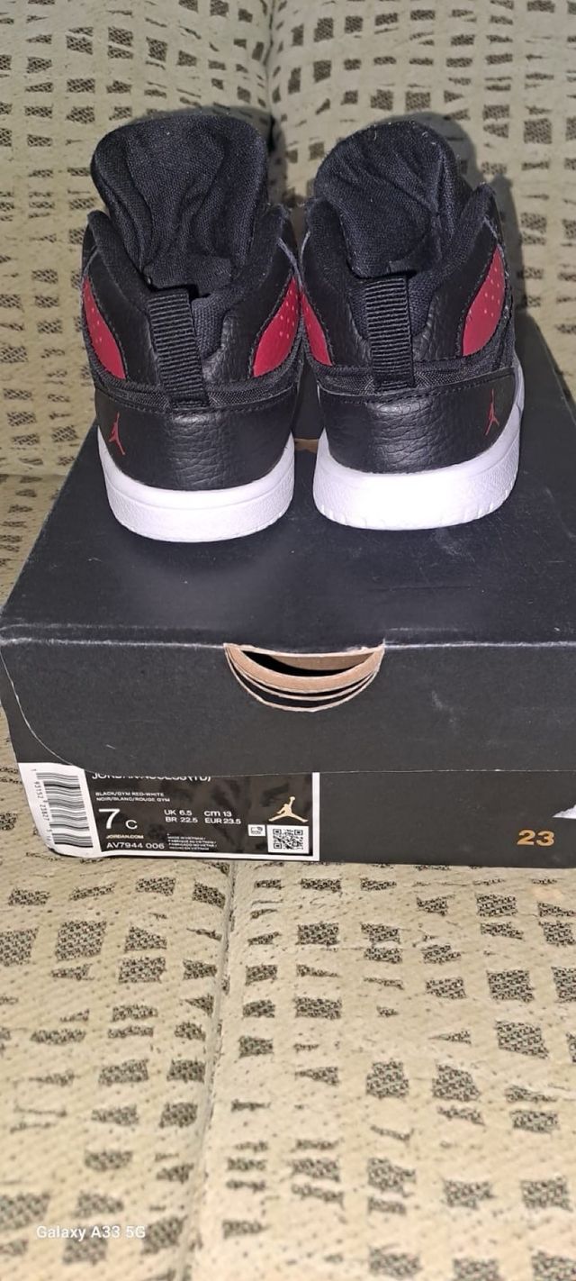 Botas Jordan Access (TD) Negro/Rojo