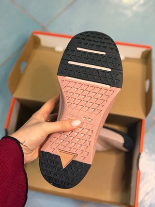 Nike Metcon 10 per CrossFit oro/rosa