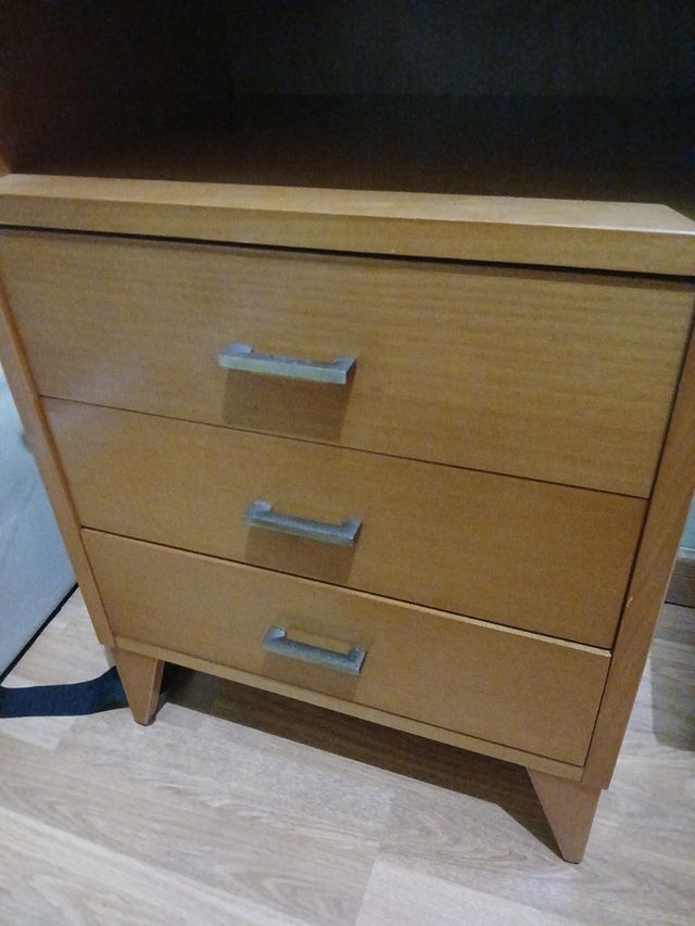 Mesilla auxiliar de madera con cajones