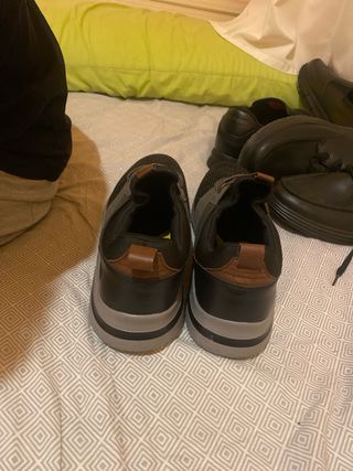 Zapatillas Skechers Negras y Grises