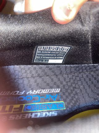 Zapatillas Skechers Negras y Grises