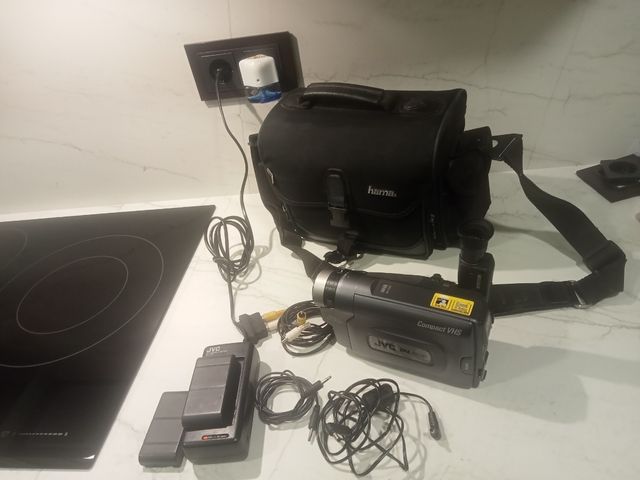 Videocámara JVC Compact VHS Negra